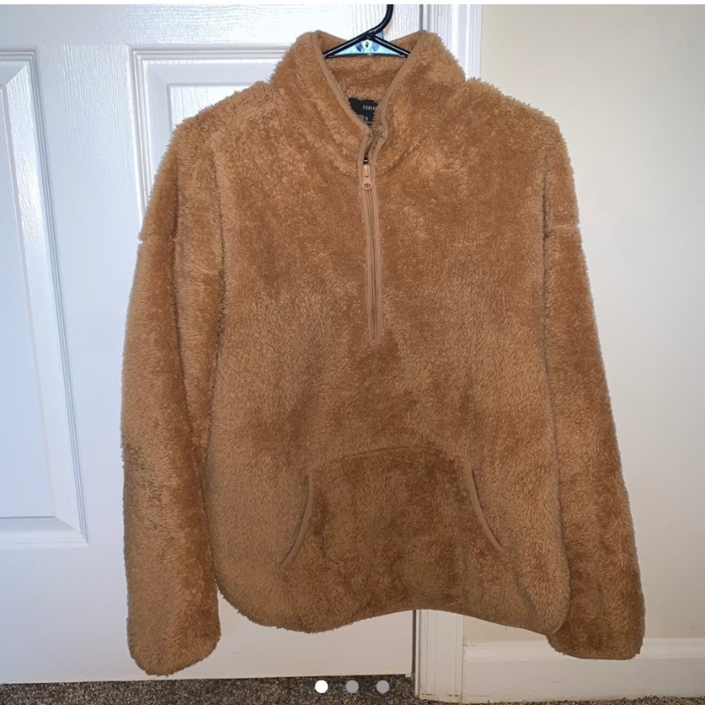 Forever 21 Pullover/Hoodie